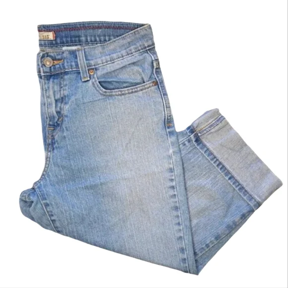 Levi's 515 Cuffed Denim Capris Size 8 - Picture 1 of 7